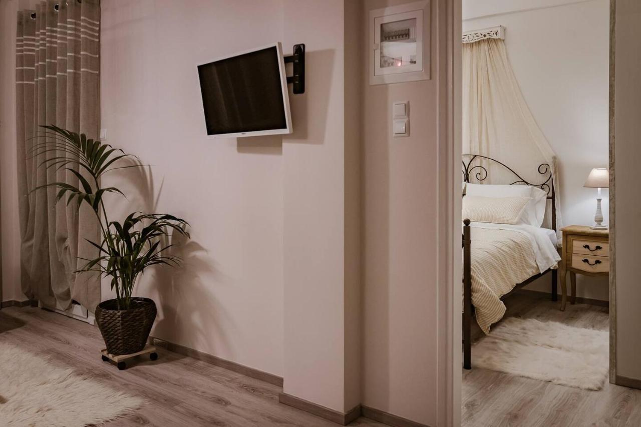Country Chic In Ioannina City Center Apartment Екстериор снимка